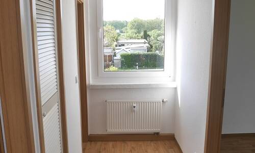 Einziehen und wohlfühlen - Besonders helle und freundliche Giebelwohnung in grünem Umfeld