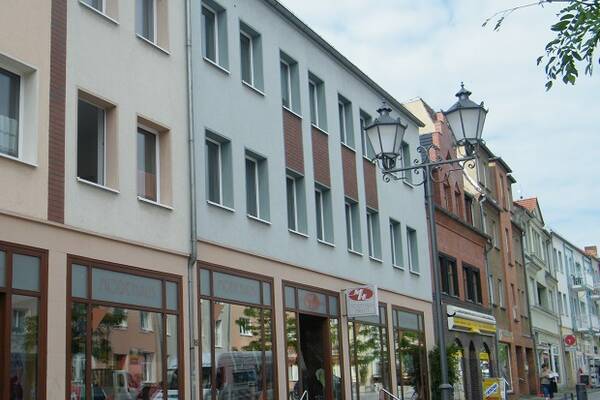 Kleine Familie gesucht! - Entscheiden Sie sich jetzt für eine geräumige Altbauwohnung im Zentrum