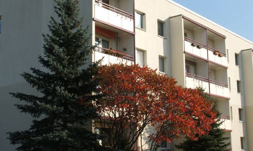 Mit Blick auf den Springteich - Preisgünstige Wohnung mit schönem Balkon und herrlicher Aussicht