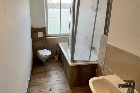 Ideal für eine kleine Familie - Idyllisch gelegene Wohnung in grüner Lage mit Gartenanteil und Garage