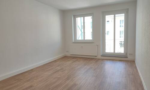 Das besondere Angebot! - Renovierte und großzügige Wohnung direkt im Zentrum gelegen