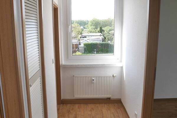 Einziehen und wohlfühlen - Besonders helle und freundliche Giebelwohnung in grünem Umfeld